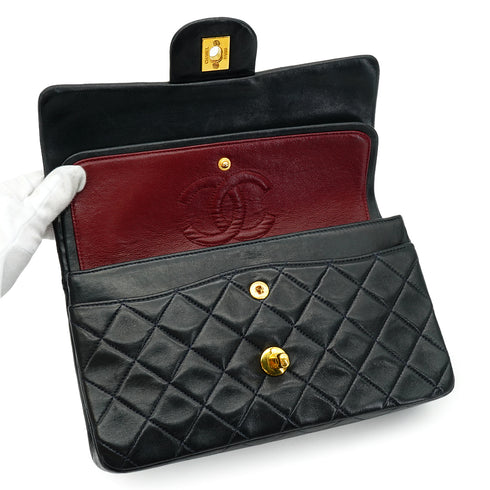 VINTAGE CHANEL CLASSIC FLAP SMALL CHAIN SHOULDER BAG NAVY LAMB SKIN GOLD HARDWARE 90338341