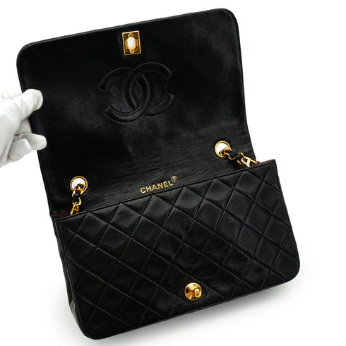 VINTAGE CHANEL FULL FLAP CHAIN SHUOLDER BAG BLACK LAMB SKIN GOLD HARDWARE 90338342