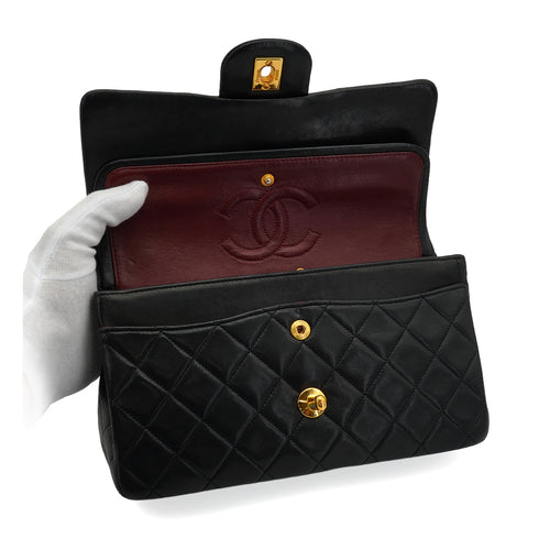 VINTAGE CHANEL CLASSIC FLAP SMALL CHAIN SHOULDER BAG BLACK LAMB SKIN GOLD HARDWARE 90342999
