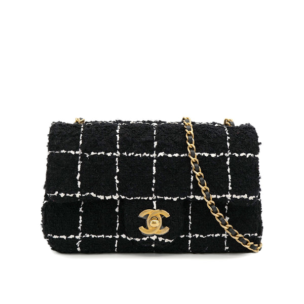 CHANEL COCO BALL MINI MATELASSE CHAIN SHOULDER BAG BLACK WHITE TWEED GOLD HARDWARE 90318755