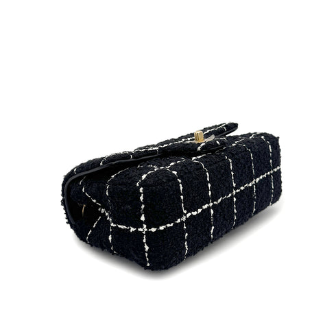 CHANEL COCO BALL MINI MATELASSE CHAIN SHOULDER BAG BLACK WHITE TWEED GOLD HARDWARE 90318755
