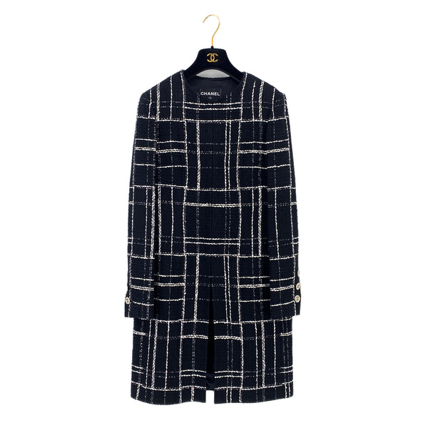 CHANEL COCO BUTTON CHECK PATTERN TWEED LONG COAT BLACK WHITE COTTON 38 P75 RTW 90319633