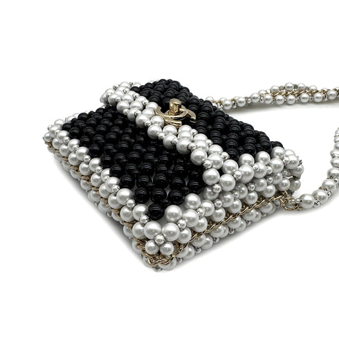 CHANEL FAUX PEARL CHAIN SHOULDER BAG WHITE BLACK GOLD HARDWARE 90317003