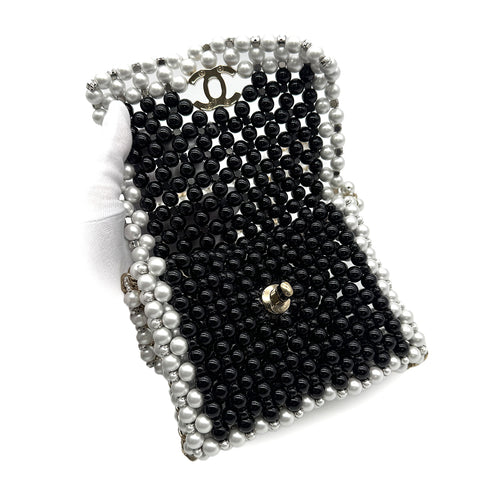 CHANEL FAUX PEARL CHAIN SHOULDER BAG WHITE BLACK GOLD HARDWARE 90317003