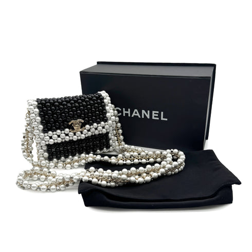 CHANEL FAUX PEARL CHAIN SHOULDER BAG WHITE BLACK GOLD HARDWARE 90317003