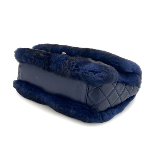 CHANEL FUR CHAIN SHOULDER BAG BLUE LAMB SKIN SILVER HARDWARE 90322023