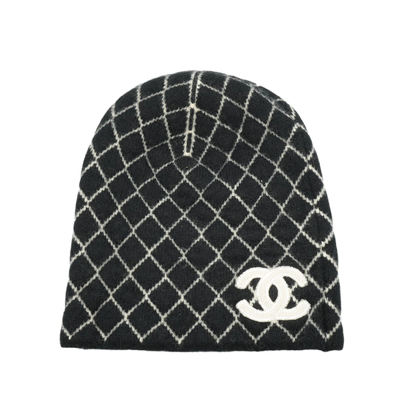 CHANEL KNIT HAT COCOMARK MATELASSE BLACK WHITE CASHMERE RTW 90334502