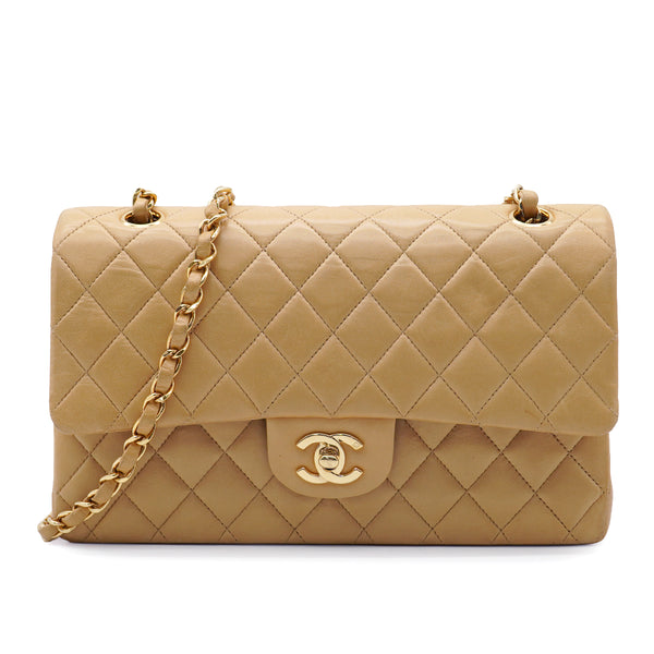 VINTAGE CHANEL CLASSIC FLAP MEDIUM SHOULDER BAG BEIGE LAMB SKIN GOLD HARDWARE 90335306
