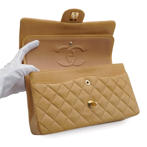VINTAGE CHANEL CLASSIC FLAP MEDIUM SHOULDER BAG BEIGE LAMB SKIN GOLD HARDWARE 90335306