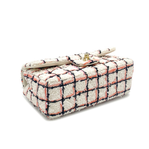 CHANEL MINI MATELASSE TWEED SEQUINS CHAIN SHOULDER BAG WHITE PINK BLACK GOLD HARDWARE 90325331