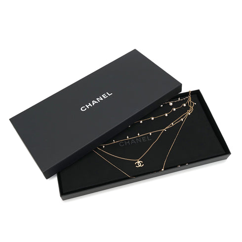 CHANEL NECKLACE COCOMARK FAUX PEARL RHINESTONE CHAIN WHITE GOLD ACCESSORY A18B 90321033