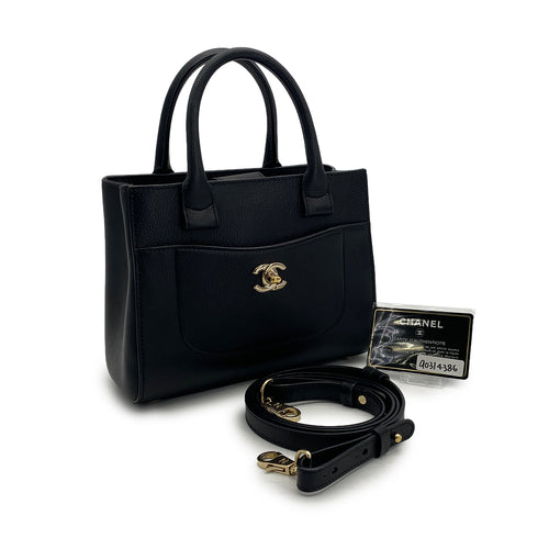 CHANEL TURN LOCK HAND SHOULDER BAG BLACK CAVIAR SKIN GOLD HARDWARE 90314386