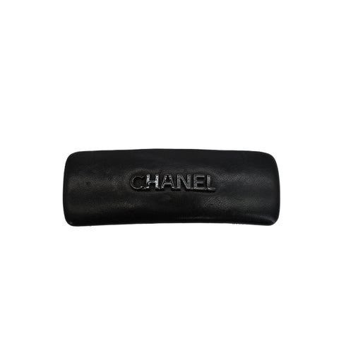 CHANEL LOGO VALLETTA BLACK LEATHER HAIR ACCESSORY 90350567