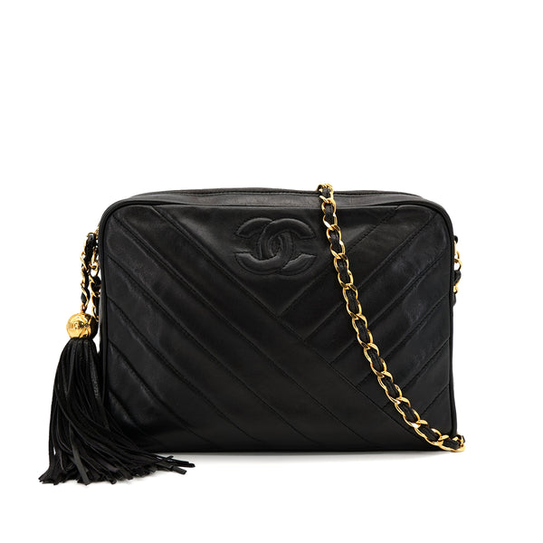 CHANEL VINTAGE CHEVRON CHAIN SHOULDER BAG FRINGE BLACK LAMB SKIN 90312501