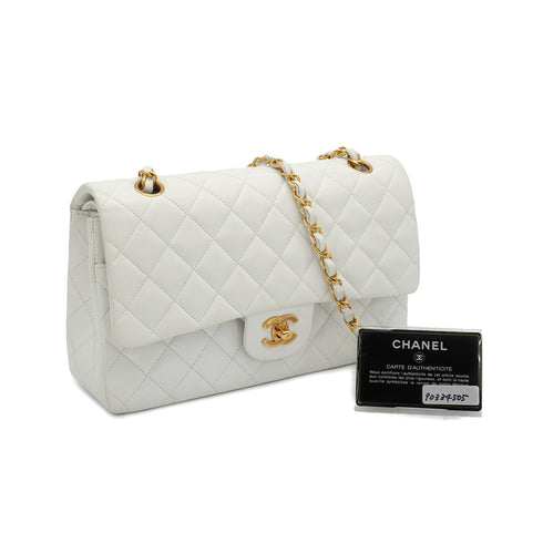 VINTAGE CHANEL CLASSIC FLAP MEDIUM CHAIN SHOULDER BAG WHITE LAMB SKIN GOLD HARDWARE 90334505