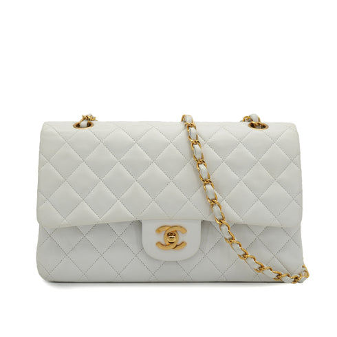VINTAGE CHANEL CLASSIC FLAP MEDIUM CHAIN SHOULDER BAG WHITE LAMB SKIN GOLD HARDWARE 90334505