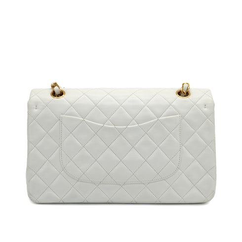 VINTAGE CHANEL CLASSIC FLAP MEDIUM CHAIN SHOULDER BAG WHITE LAMB SKIN GOLD HARDWARE 90334505