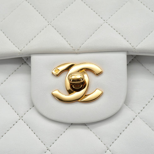 VINTAGE CHANEL CLASSIC FLAP MEDIUM CHAIN SHOULDER BAG WHITE LAMB SKIN GOLD HARDWARE 90334505