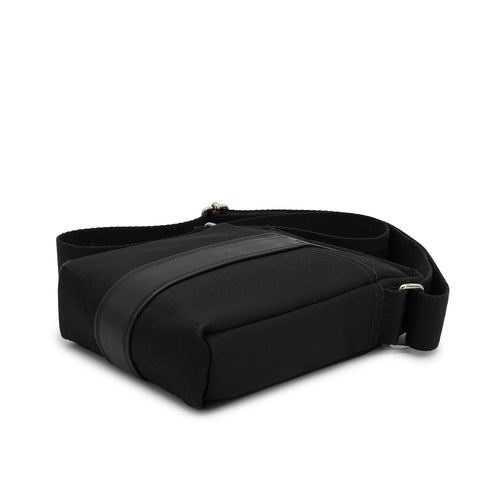 HERMES ACAPULCO BANDOULIERE PM BLACK TOILE CHEVRON SHOULDER BAG PALLADIUM HARDWARE 90327866
