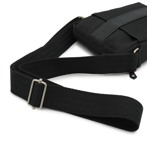HERMES ACAPULCO BANDOULIERE PM BLACK TOILE CHEVRON SHOULDER BAG PALLADIUM HARDWARE 90327866