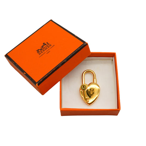 HERMES CADENA CHARM ANNEE DE LA FANTAISIE 2004 GOLD ACCESSORY 90338887