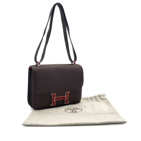 HERMES CONSTANCE3 24 HAVANE ROUGE H SWIFT SHOULDER BAG 2012 SQUARE P PALLADIUM HARDWARE 90314364