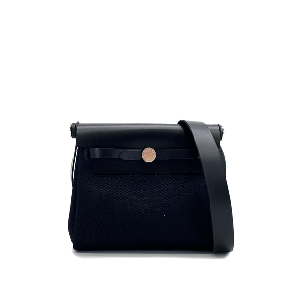 HERMES HER BAG ZIP 20 MINI BLACK VACHE HUNTER TOILE MILITAIRE TOTE SHOULDER BAG 2026 G STAMP 90324636