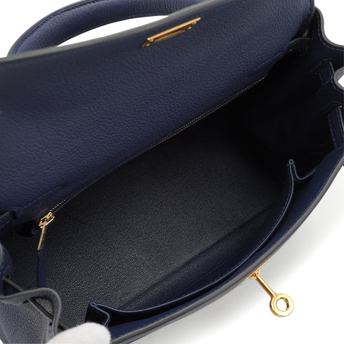 HERMES KELLY 25 RETOURNE BLUE SAPHIR TOGO HAND SHOULDER BAG 2024 W STAMP GOLD HARDWARE 90344354