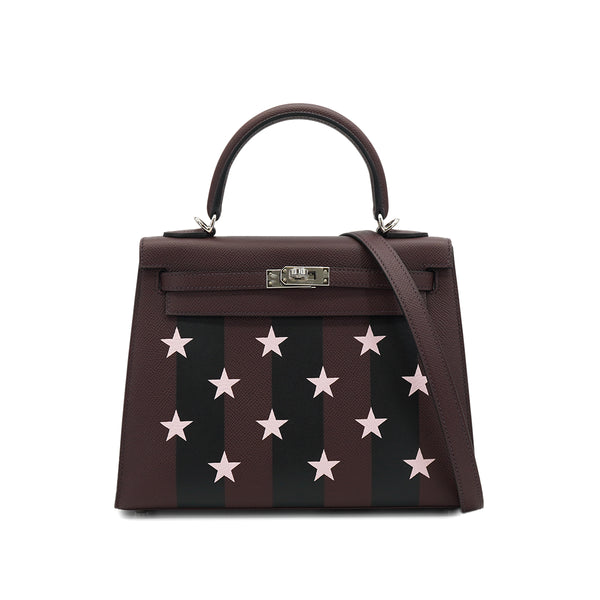 HERMES KELLY 25 SELLIER CASAQUE ETOILEE ROUGE SELLIER BLACK ROSE DARLING VEAU EPSOM VEAU TADELAKT CHEVRE MYSORE HAND SHOULDER BAG 2024 W STAMP PALLADIUM HARDWARE 90332376