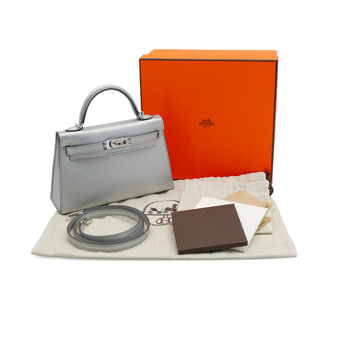 HERMES KELLY MINI 2 ARGENT CHEVRE CHAMKILA HAND SHOULDER BAG 2026 G STAMP PERMABRASS GOLD HARDWARE 90342998