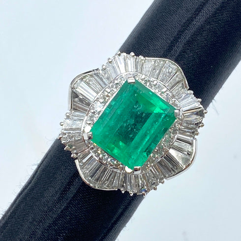 Pt900 Emerald Ring E5.35 D3.21 US7 58277