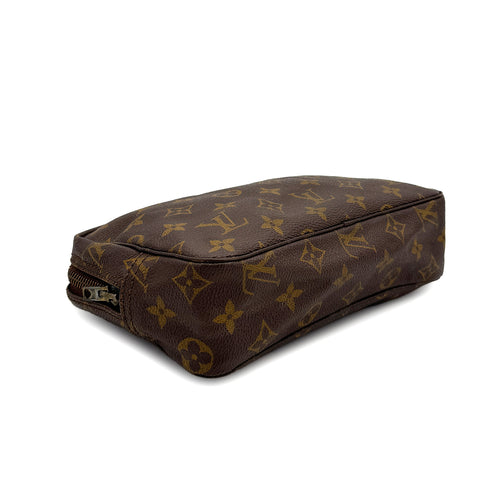 LOUIS VUITTON MONOGRAM TROUSSE TOILETTE 23 CLUTCH BAG BROWN M47524 90313322