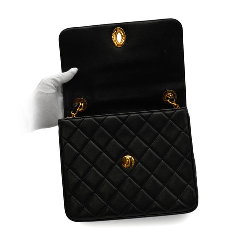VINTAGE CHANEL BIC COCO CHAIN SHOULDER BAG BLACK LAMB SKIN GOLD HARDWARE 90345065