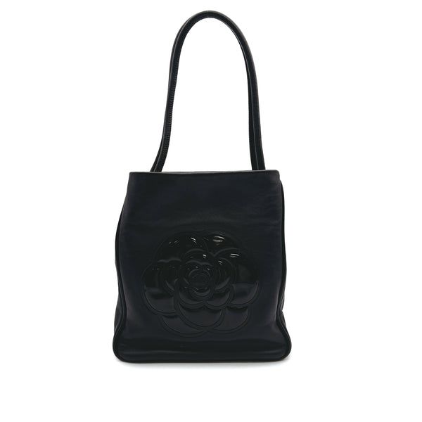VINTAGE CHANEL CAMELLIA LOGO TOTE BAG BLACK LEATHER ENAMEL 90317870