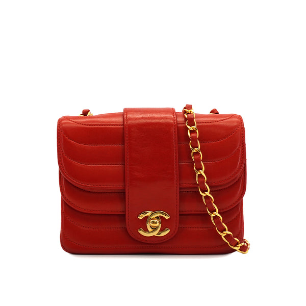 VINTAGE CHANEL CHAIN SHOULDER BAG RED LAMB SKIN GOLD HARDWARE 90335324