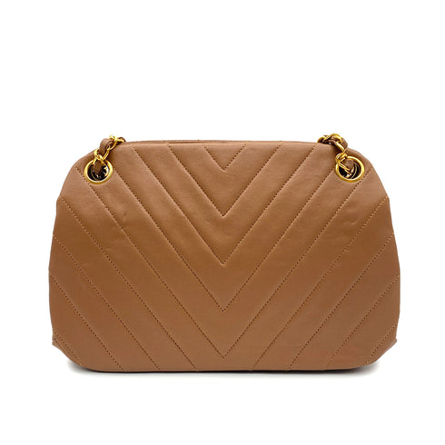 VINTAGE CHANEL CHEVRON CHAIN SHOULDER BAG CAMEL LAMB SKIN GOLD HARDWARE 90324814