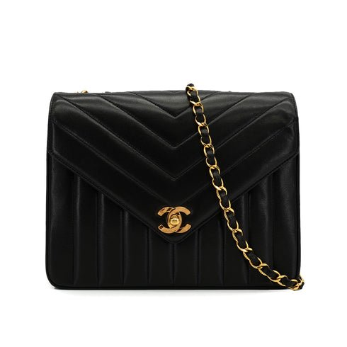 VINTAGE CHANEL CHEVRON V STITCH CHAIN SHOULDER BAG BLACK LAMB SKIN GOLD HARDWARE 90335500