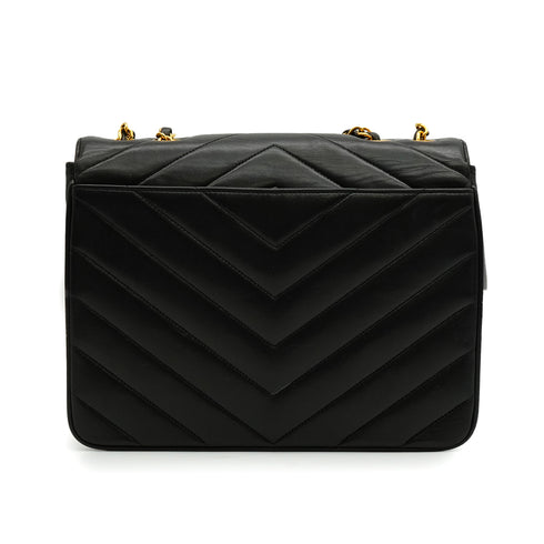 VINTAGE CHANEL CHEVRON V STITCH CHAIN SHOULDER BAG BLACK LAMB SKIN GOLD HARDWARE 90339645