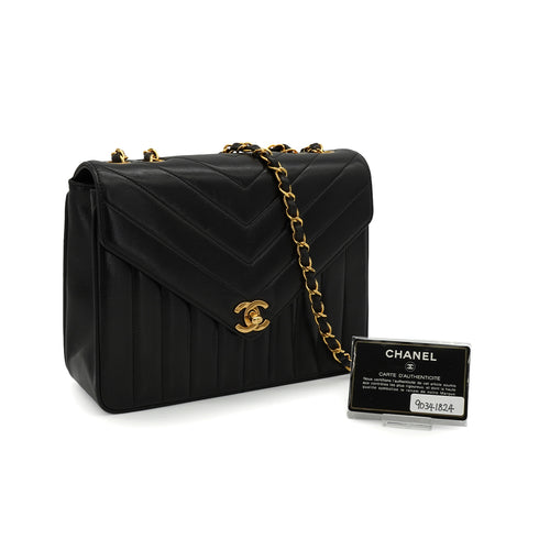VINTAGE CHANEL CHEVRON V STITCH CHAIN SHOULDER BAG BLACK LAMB SKIN GOLD HARDWARE 90341824