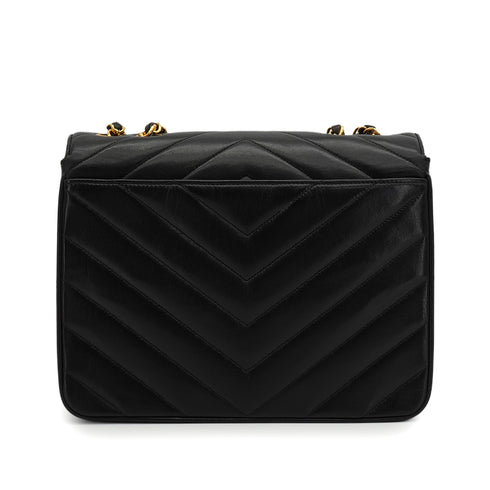 VINTAGE CHANEL CHEVRON V STITCH CHAIN SHOULDER BAG BLACK LAMB SKIN GOLD HARDWARE 90341824