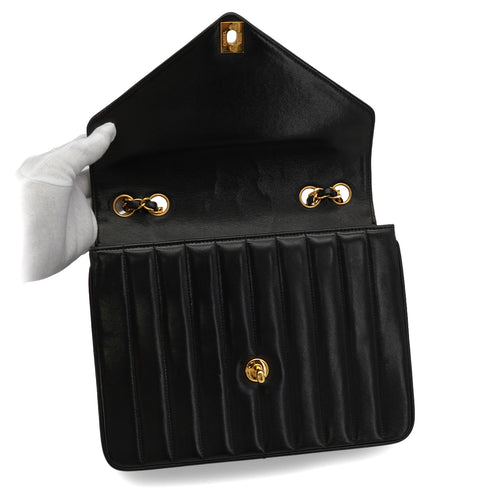 VINTAGE CHANEL CHEVRON V STITCH CHAIN SHOULDER BAG BLACK LAMB SKIN GOLD HARDWARE 90341824