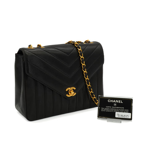 VINTAGE CHANEL CHEVRON V STITCH CHAIN SHOULDER BAG BLACK LAMB SKIN GOLD HARDWARE 90341827