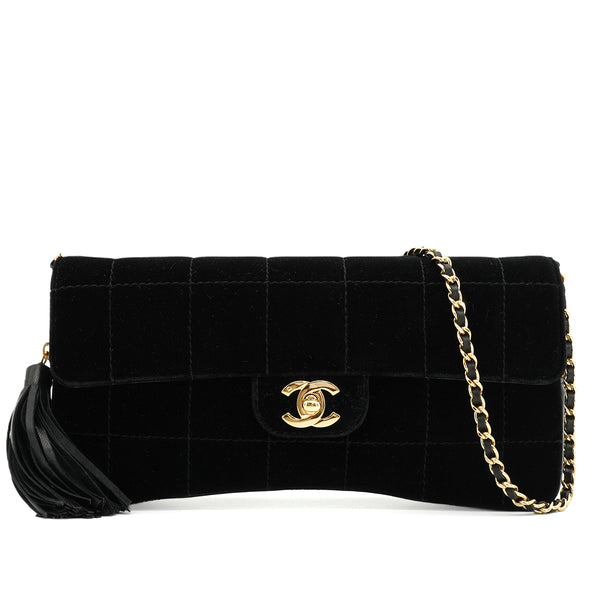 VINTAGE CHANEL CHOCOLATE BAR FRINGE CHAIN SHOULDER BAG BLACK VELOUR LEATHER GOLD HARDWARE 90344377