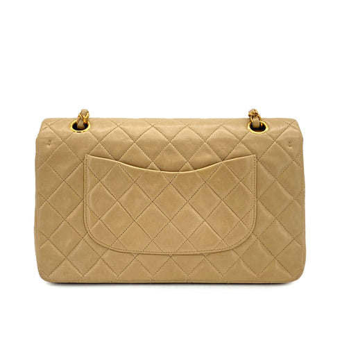 VINTAGE CHANEL CLASSIC FLAP MEDIUM CHAIN SHOULDER BAG BEIGE LAMB SKIN GOLD HARDWARE 90323979