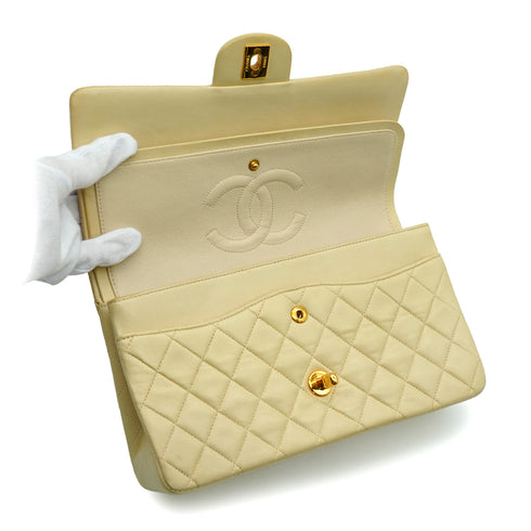VINTAGE CHANEL CLASSIC FLAP MEDIUM CHAIN SHOULDER BAG BEIGE LAMB SKIN GOLD HARDWARE 90341865