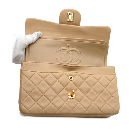 VINTAGE CHANEL CLASSIC FLAP SMALL CHAIN SHOULDER BAG BEIGE LAMB SKIN GOLD HARDWARE 90346683