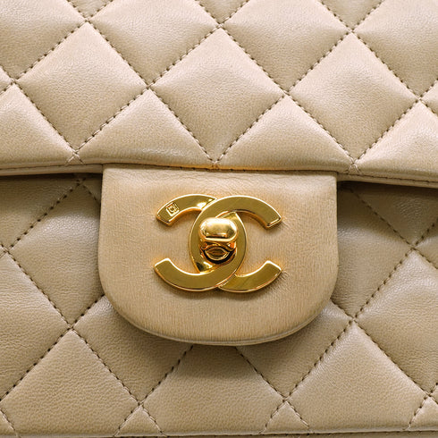 VINTAGE CHANEL CLASSIC FLAP MEDIUM CHAIN SHOULDER BAG BEIGE LAMB SKIN GOLD HARDWAR 90348997