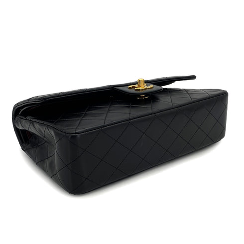 VINTAGE CHANEL CLASSIC FLAP MEDIUM CHAIN SHOULDER BAG BLACK LAMB SKIN GOLD HARDWARE 90322292