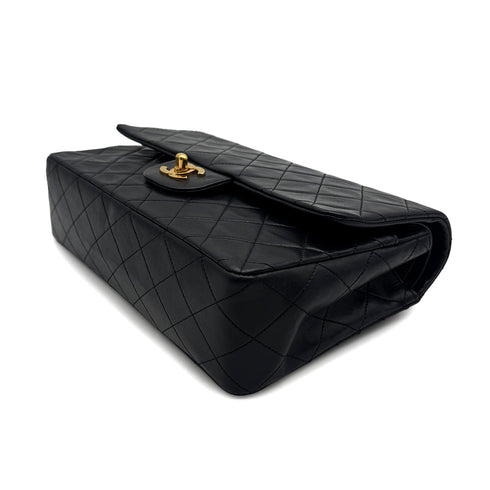 VINTAGE CHANEL CLASSIC FLAP MEDIUM CHAIN SHOULDER BAG BLACK LAMB SKIN GOLD HARDWARE 90323456