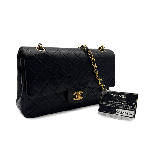 VINTAGE CHANEL CLASSIC FLAP MEDIUM CHAIN SHOULDER BAG BLACK LAMB SKIN GOLD HARDWARE 90323456